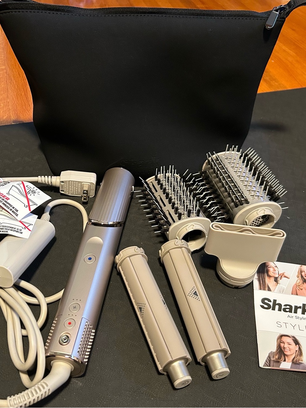 Shark Air Styler in Silver with Travel Pouch